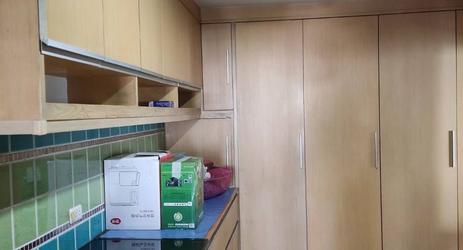For sale 2 ベッドルーム condo in Yan Nawa, Bangkok