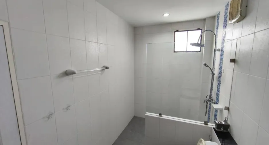 For rent 2 bedrooms house in Hang Dong, Chiang Mai
