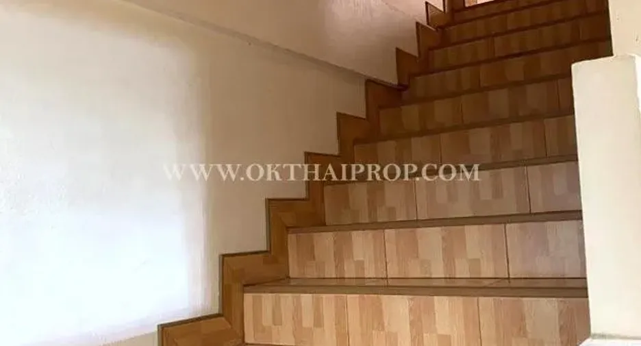 For sale 2 ベッドルーム townhouse in Lat Lum Kaeo, Pathum Thani