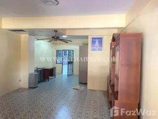 出售 2 卧室 联排别墅 在 Lat Lum Kaeo, Pathum Thani