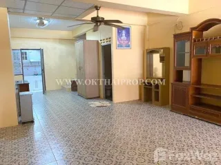 出售 2 卧室 联排别墅 在 Lat Lum Kaeo, Pathum Thani