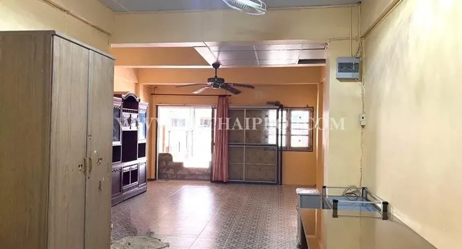 For sale 2 ベッドルーム townhouse in Lat Lum Kaeo, Pathum Thani