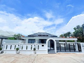 For sale 3 bedrooms house in Bang Lamung, Chonburi
