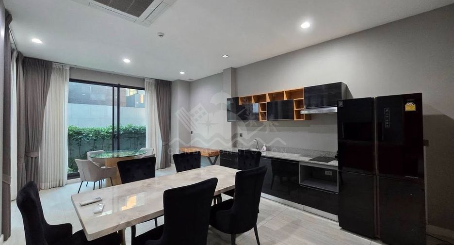 Haus zur Miete mit 4 Zimmer in Suan Luang, Bangkok