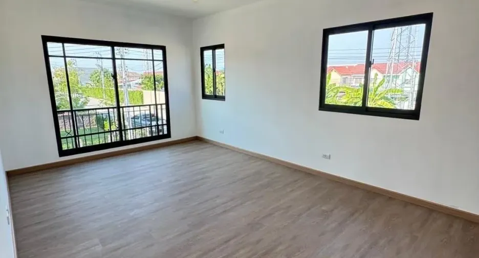 出租 3 卧室 独立屋 在 Thanyaburi, Pathum Thani