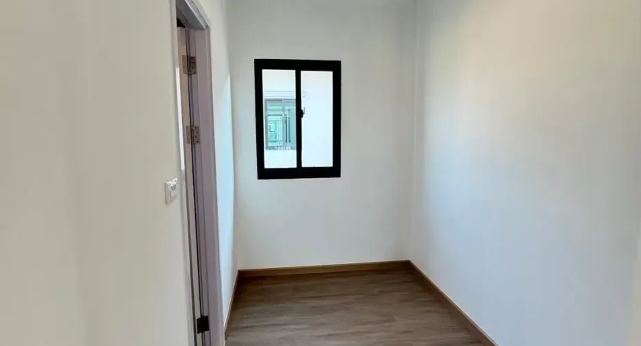 出租 3 卧室 独立屋 在 Thanyaburi, Pathum Thani