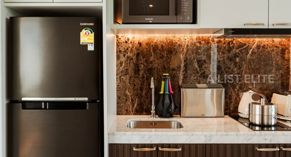 For sale 2 bedrooms condo in Khlong Toei, Bangkok