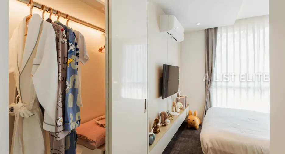 For sale 2 bedrooms condo in Khlong Toei, Bangkok