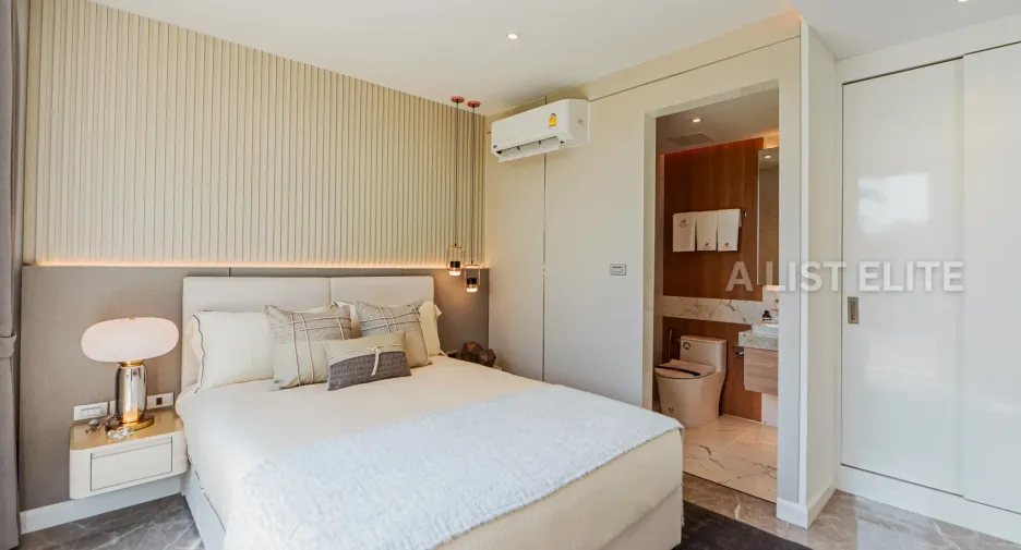 For sale 2 bedrooms condo in Khlong Toei, Bangkok