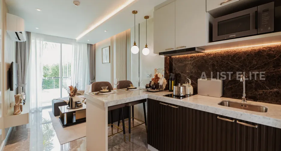 For sale 2 bedrooms condo in Khlong Toei, Bangkok