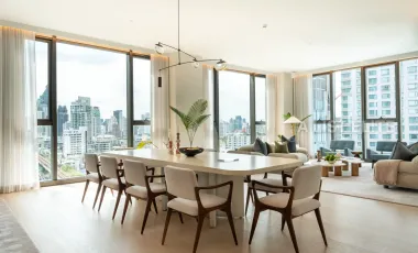 Condo en venta de 4 habitaciones en Khlong Toei, Bangkok