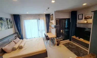 À vendre studio condo à Huai Khwang, Bangkok