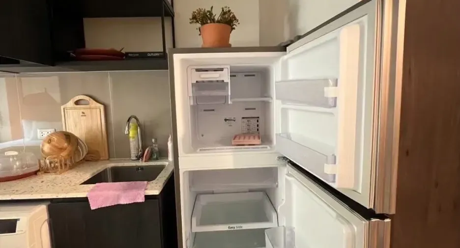 Wohnung zur Miete mit 1 Zimmer in Huai Khwang, Bangkok