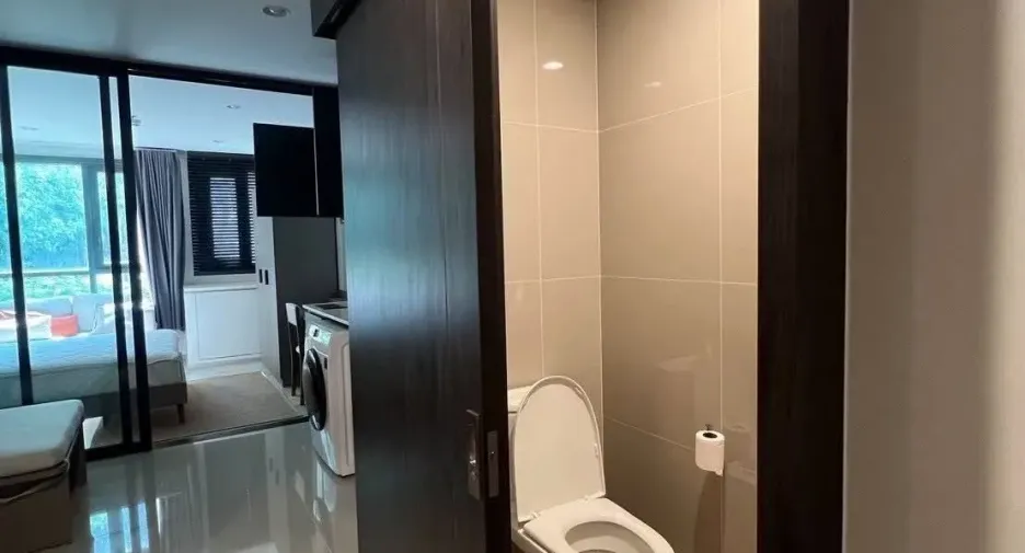 Wohnung zur Miete mit 1 Zimmer in Huai Khwang, Bangkok