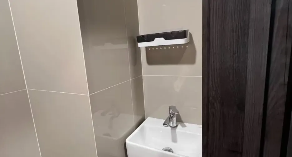 Wohnung zur Miete mit 1 Zimmer in Huai Khwang, Bangkok