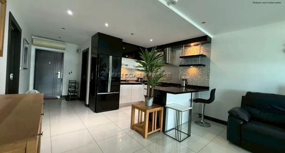 For rent and for sale 2 bedrooms condo in Bang Lamung, Chonburi