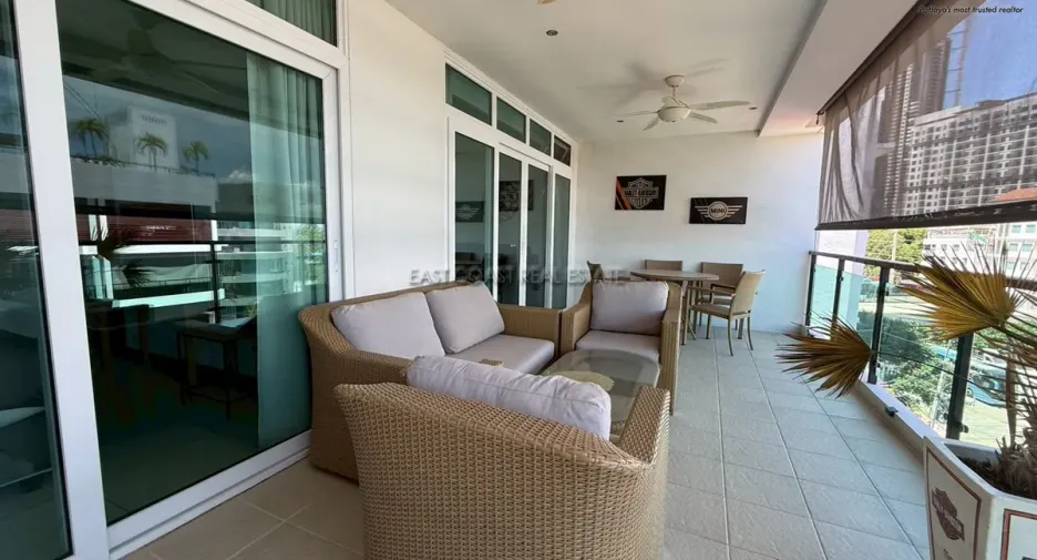 For rent and for sale 2 bedrooms condo in Bang Lamung, Chonburi