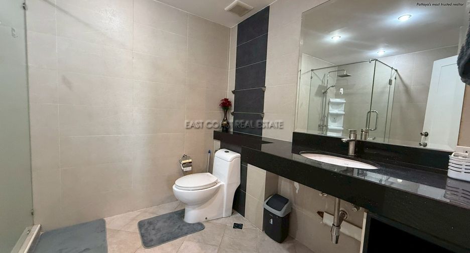 For sale 2 bedrooms condo in Pratumnak, Pattaya