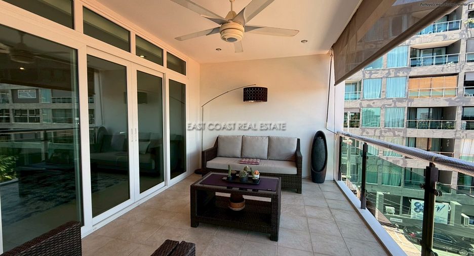 For sale 2 bedrooms condo in Pratumnak, Pattaya