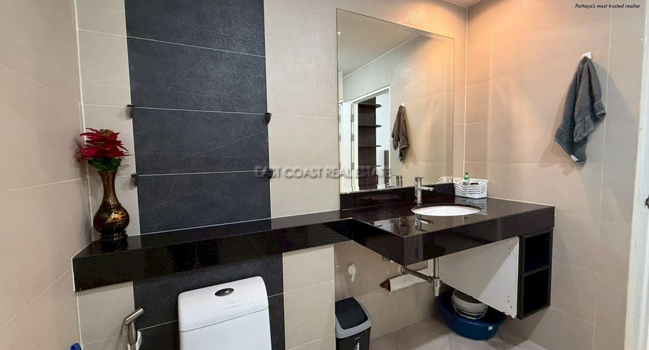 For sale 2 bedrooms condo in Pratumnak, Pattaya