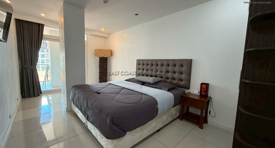 For sale 2 bedrooms condo in Pratumnak, Pattaya