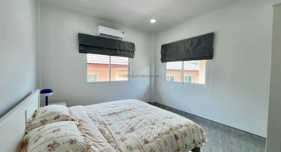 For rent and for sale 3 bedrooms house in Bang Lamung, Chonburi