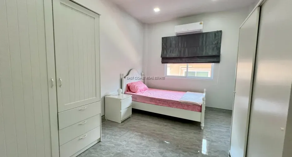 For rent and for sale 3 bedrooms house in Bang Lamung, Chonburi