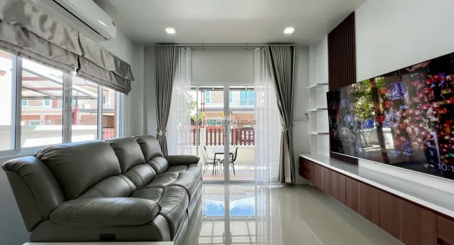 For rent and for sale 3 bedrooms house in Bang Lamung, Chonburi