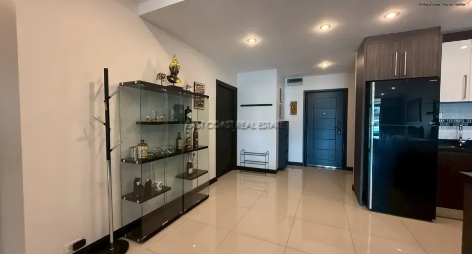 For rent 2 bedrooms condo in Bang Lamung, Chonburi