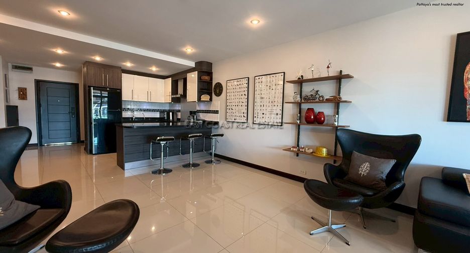 For rent 2 bedrooms condo in Pratumnak, Pattaya