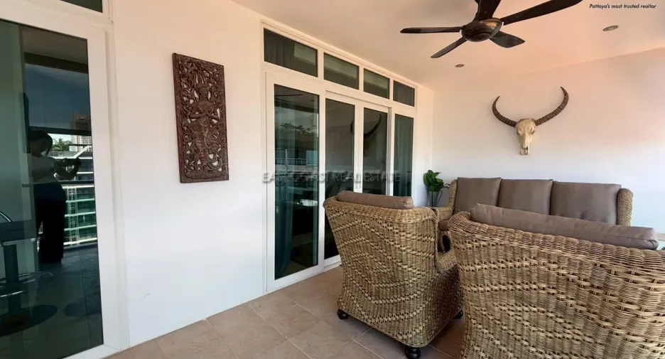 For rent 2 bedrooms condo in Bang Lamung, Chonburi