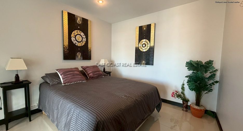 For rent 2 bedrooms condo in Pratumnak, Pattaya