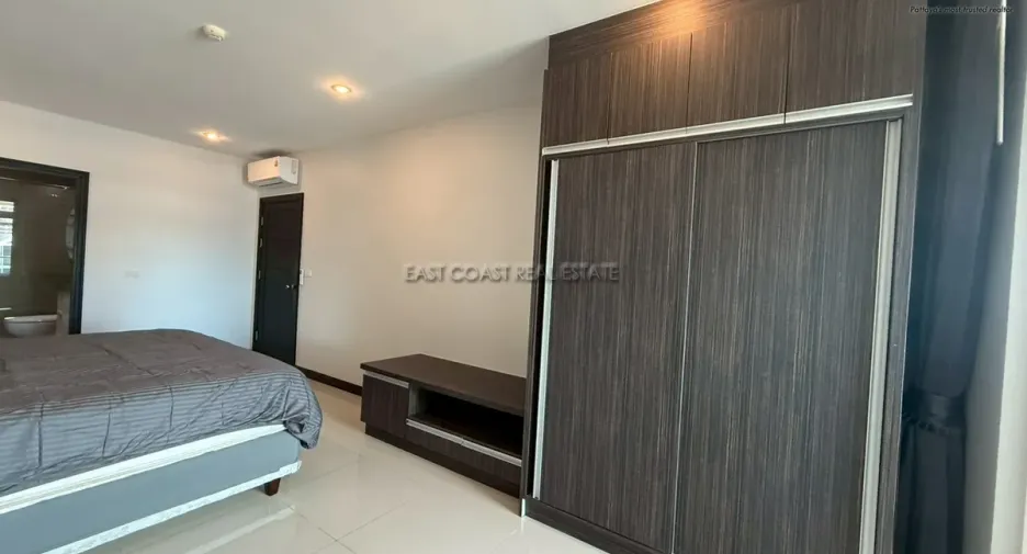 For rent 2 bedrooms condo in Bang Lamung, Chonburi