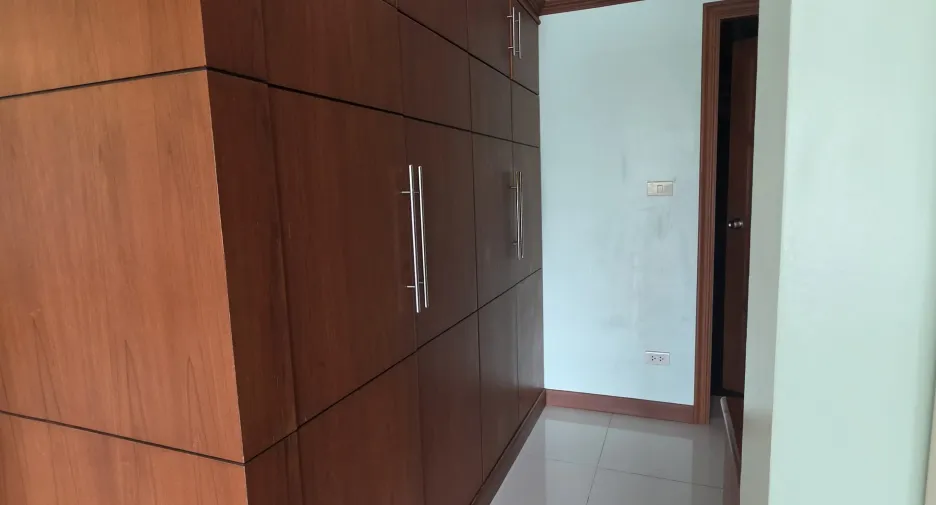 For rent 1 Beds condo in Pratumnak, Pattaya