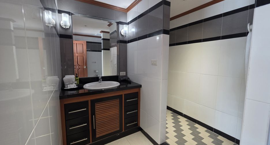 For rent 2 ベッドルーム condo in Pratumnak, Pattaya