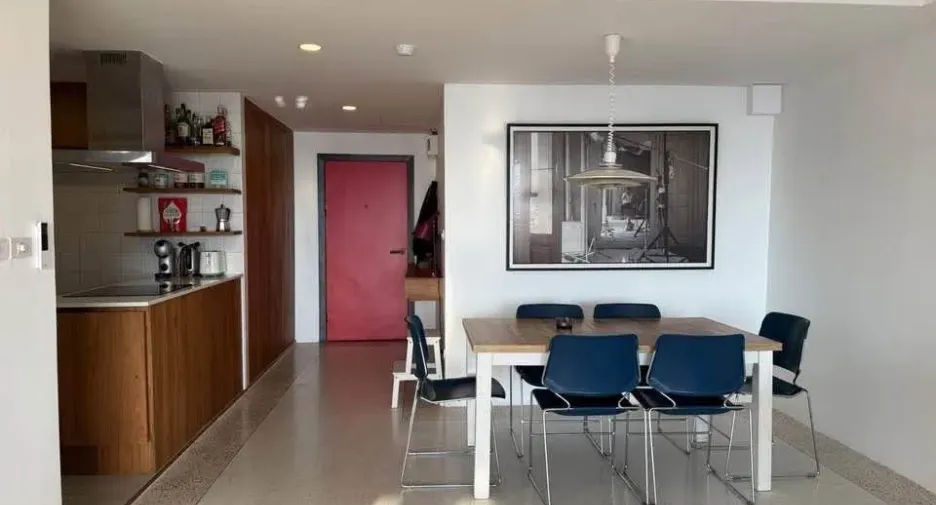 For sale 2 bedrooms condo in Huai Khwang, Bangkok