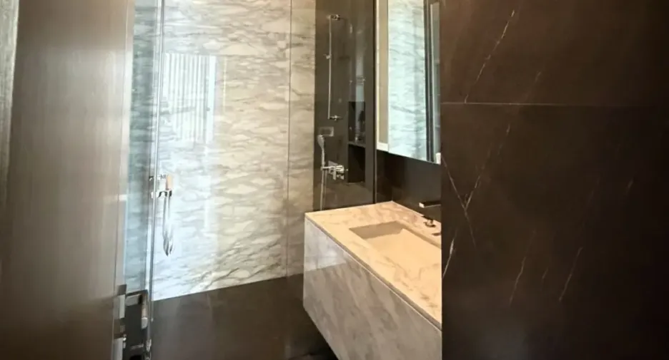 Condo en alquiler y en venta de 2 habitaciones en Watthana, Bangkok