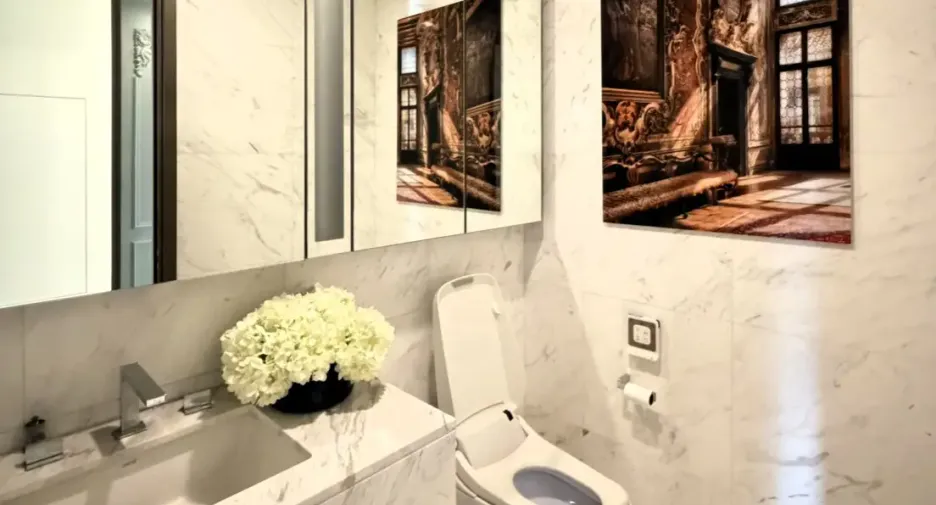 Condo en alquiler y en venta de 2 habitaciones en Watthana, Bangkok