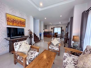 出租 3 卧室 独立屋 在 Bang Lamung, Chon Buri