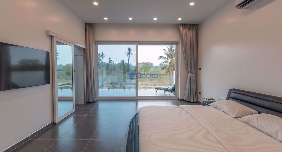 For rent 5 ベッドルーム house in East Pattaya, Pattaya
