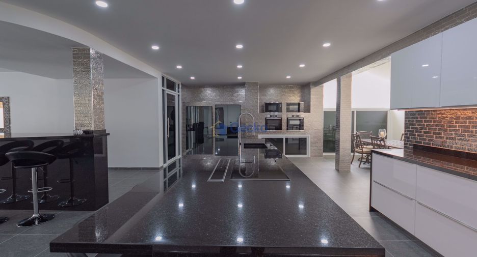 For rent 5 ベッドルーム house in East Pattaya, Pattaya
