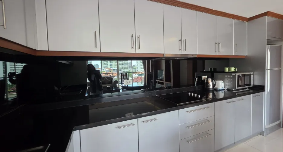 For rent 2 ベッドルーム condo in Pratumnak, Pattaya