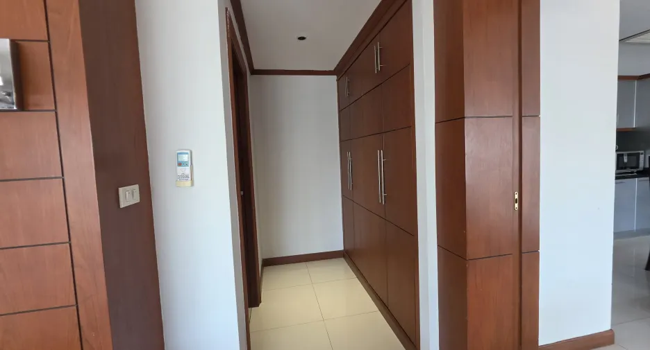 For rent 2 ベッドルーム condo in Pratumnak, Pattaya