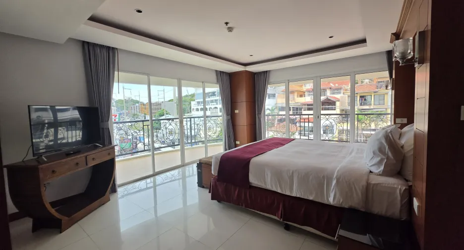 For rent 2 ベッドルーム condo in Pratumnak, Pattaya