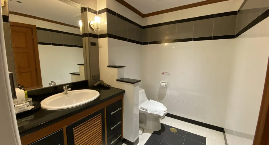 For rent スタジオ condo in Pratumnak, Pattaya
