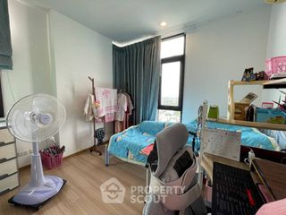 Продажа 2 спальни кондо в Пхаси Чароен, Бангкок