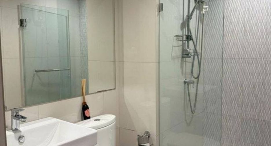 Продажа 1 кровать кондо в Кхлонг Тоеи, Бангкок