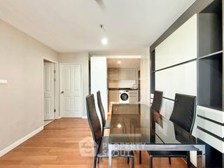 For sale 2 bedrooms condo in Huai Khwang, Bangkok
