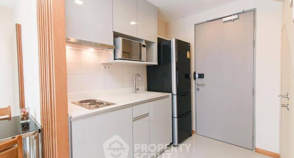 For sale 2 bedrooms condo in Phra Khanong, Bangkok
