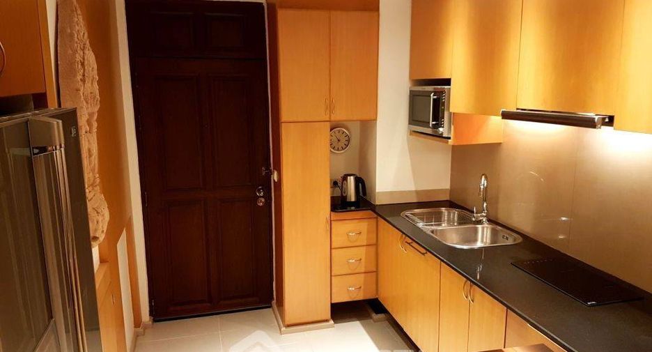 For sale 2 ベッドルーム condo in Bang Rak, Bangkok